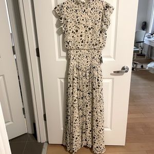 Lulu’s Maxi dress with high neck and scrunched details